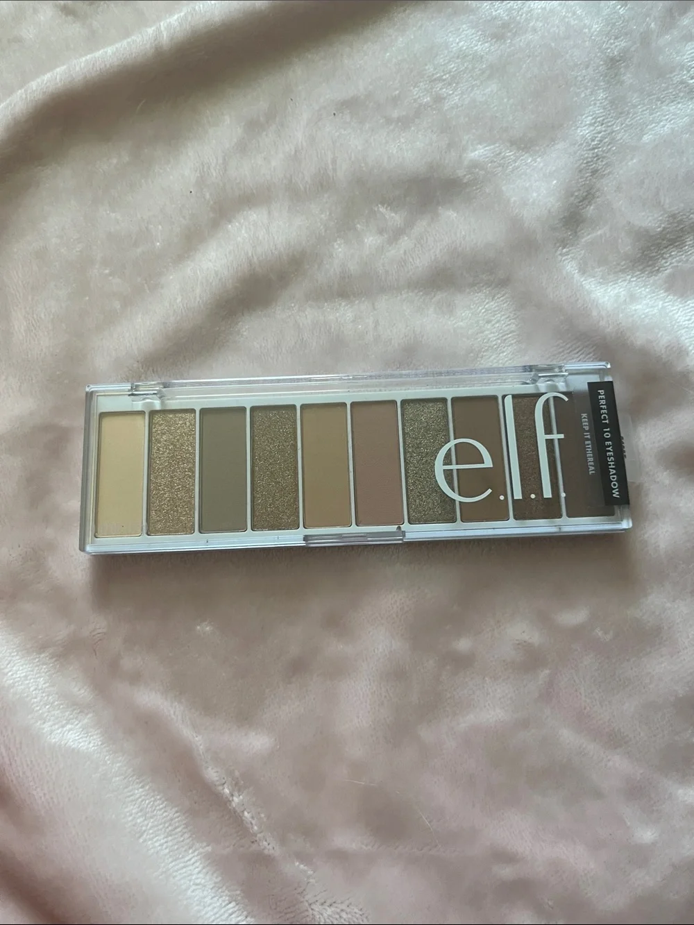 Neutral Eyeshadow Palette – Warm Beige & Taupe Shades